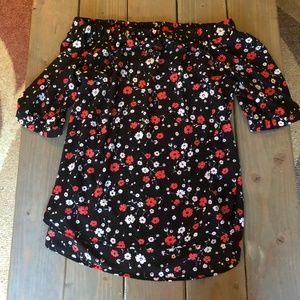 Michael Kors off the shoulder top M